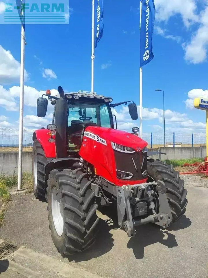 Massey Ferguson 7720 s - Traktor: 3 kép. Massey Ferguson 7720 s - Traktor: 3 kép.