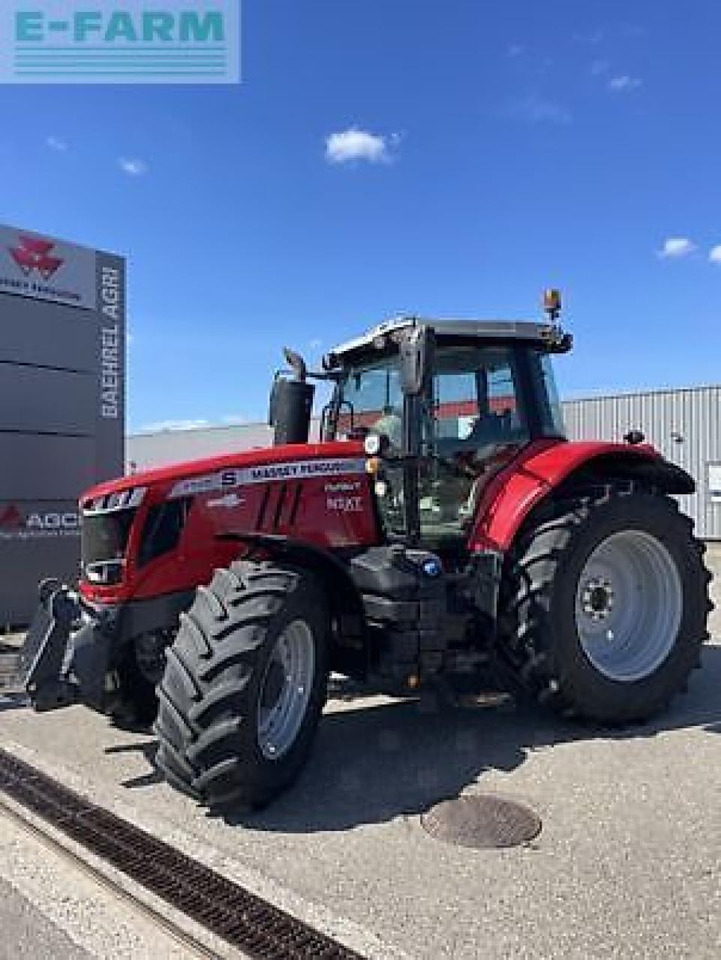 Massey Ferguson 7720s - Traktor: 1 kép. Massey Ferguson 7720s - Traktor: 1 kép.