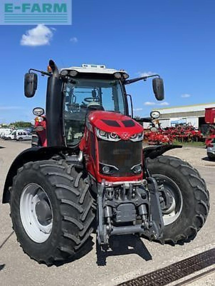 Massey Ferguson 7720s - Traktor: 4 kép. Massey Ferguson 7720s - Traktor: 4 kép.