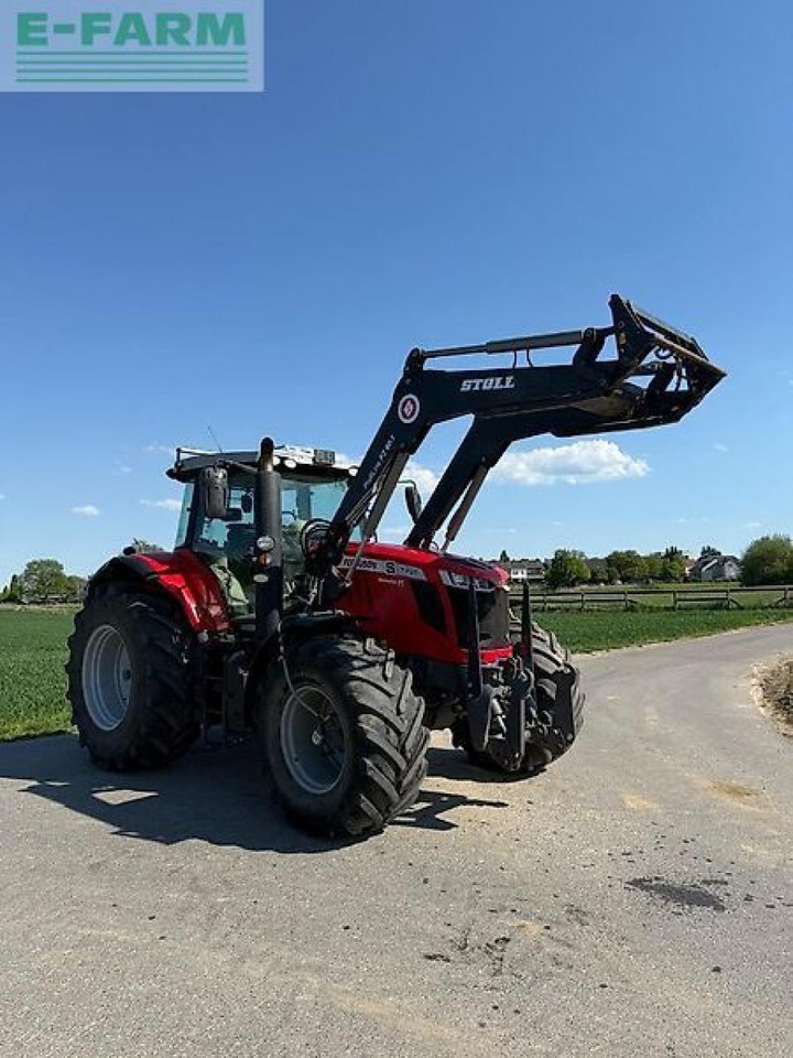 Massey Ferguson 7726 s - Traktor: 1 kép. Massey Ferguson 7726 s - Traktor: 1 kép.