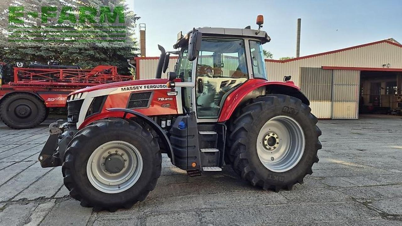 Massey Ferguson 7s.210 dyna-vt exclusive Exclusive - Traktor: 4 kép. Massey Ferguson 7s.210 dyna-vt exclusive Exclusive - Traktor: 4 kép.