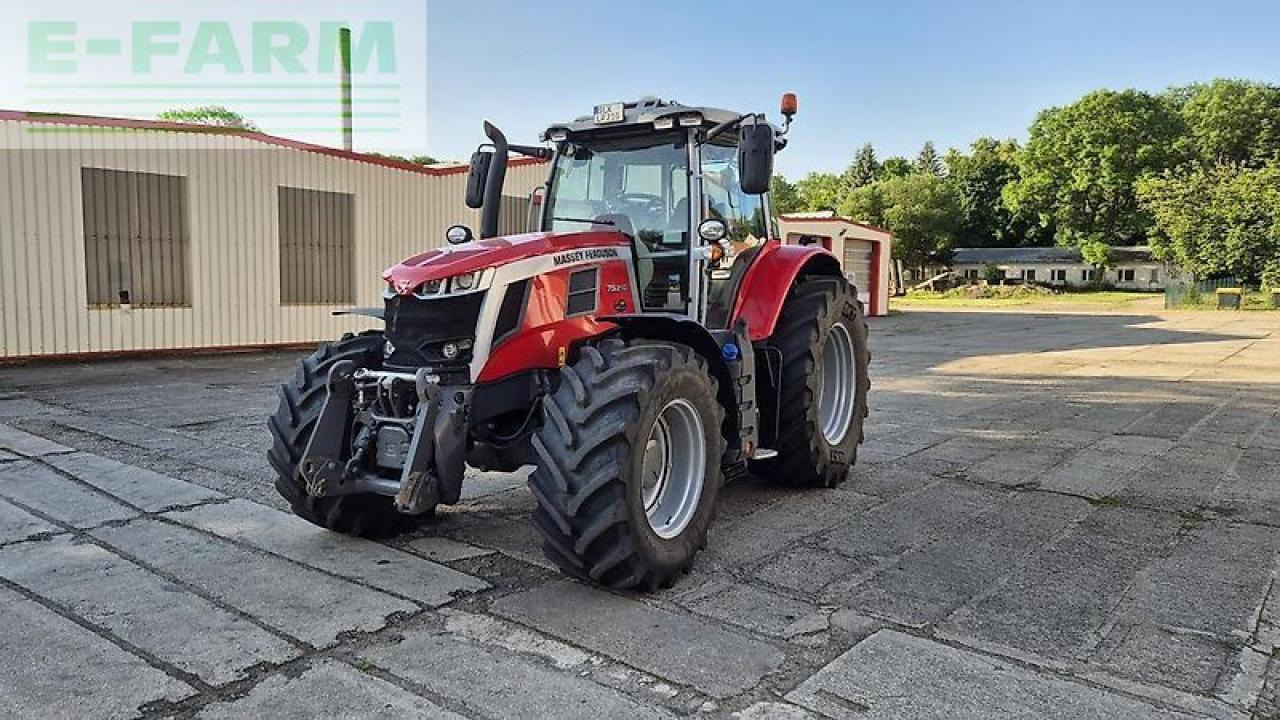 Massey Ferguson 7s.210 dyna-vt exclusive Exclusive - Traktor: 3 kép. Massey Ferguson 7s.210 dyna-vt exclusive Exclusive - Traktor: 3 kép.