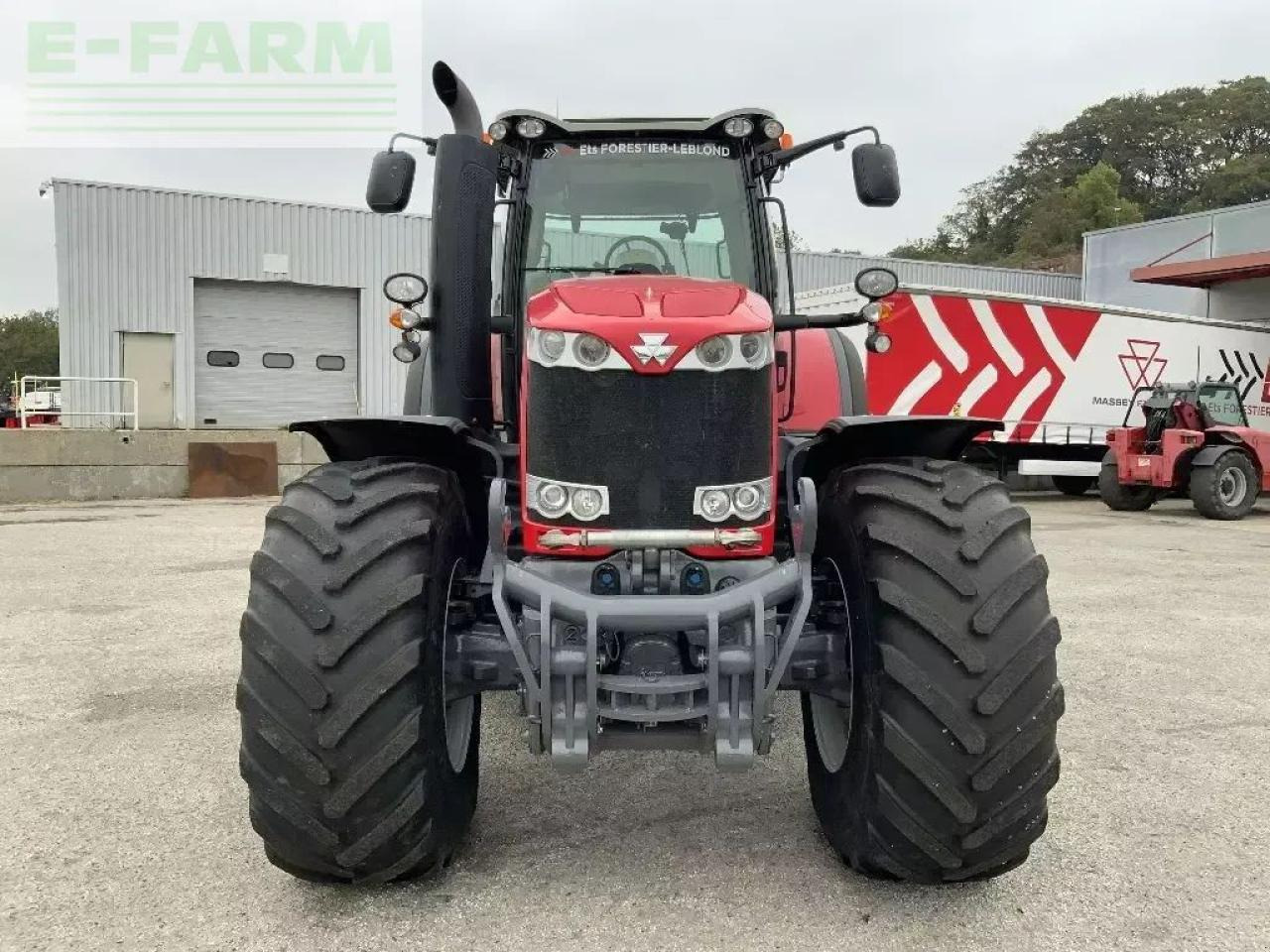 Massey Ferguson 8730 - Traktor: 3 kép. Massey Ferguson 8730 - Traktor: 3 kép.