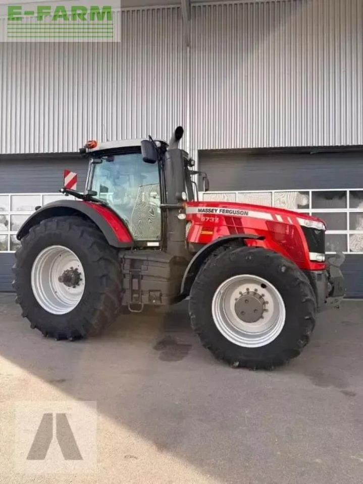 Massey Ferguson 8737 - Traktor: 4 kép. Massey Ferguson 8737 - Traktor: 4 kép.