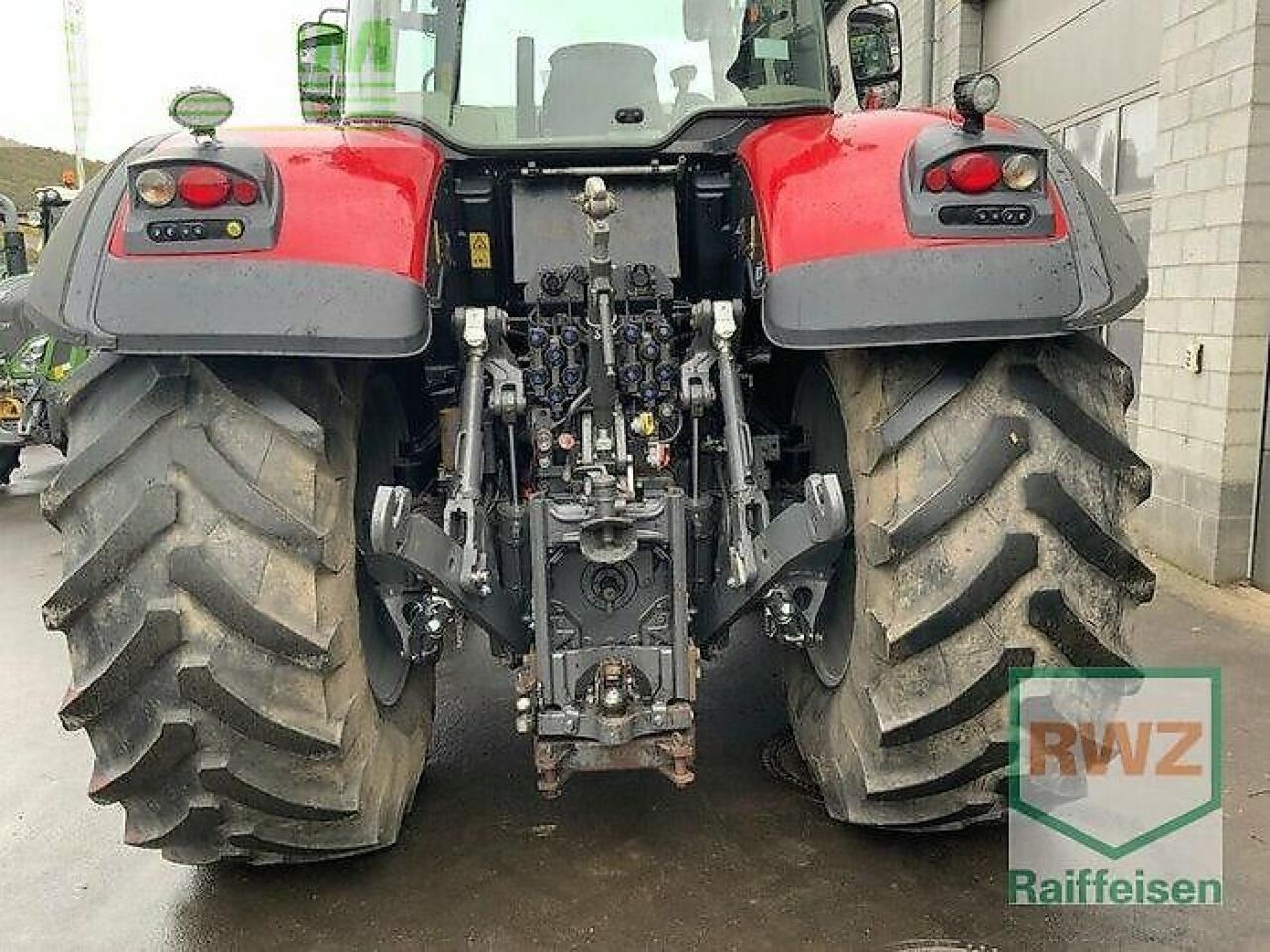Massey Ferguson 8740 s dyna-vt exclusive Exclusive - Traktor: 5 kép. Massey Ferguson 8740 s dyna-vt exclusive Exclusive - Traktor: 5 kép.