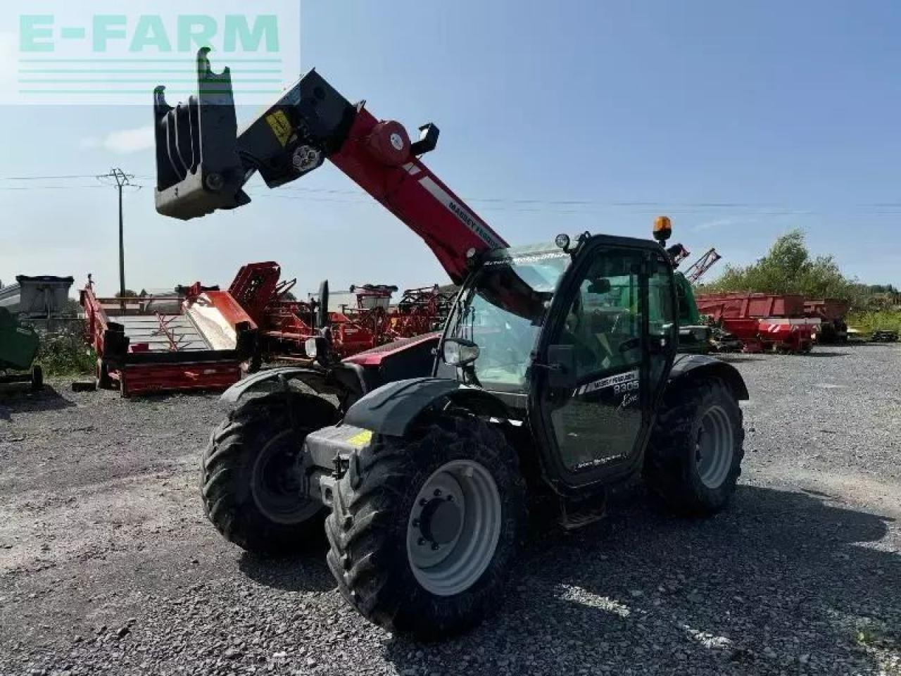 Massey Ferguson 9305 xtra - Teleszkópos rakodó: 1 kép. Massey Ferguson 9305 xtra - Teleszkópos rakodó: 1 kép.