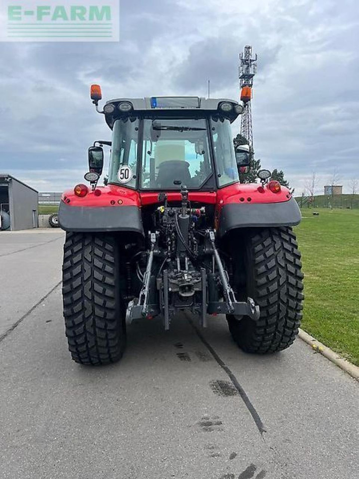 Massey Ferguson mf 6716 s dyna-vt efficient Efficient - Traktor: 5 kép. Massey Ferguson mf 6716 s dyna-vt efficient Efficient - Traktor: 5 kép.