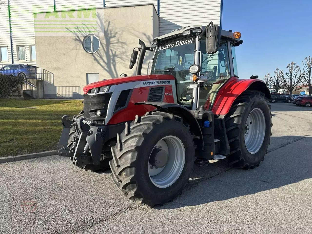 Massey Ferguson mf 6s.180 - Traktor: 1 kép. Massey Ferguson mf 6s.180 - Traktor: 1 kép.