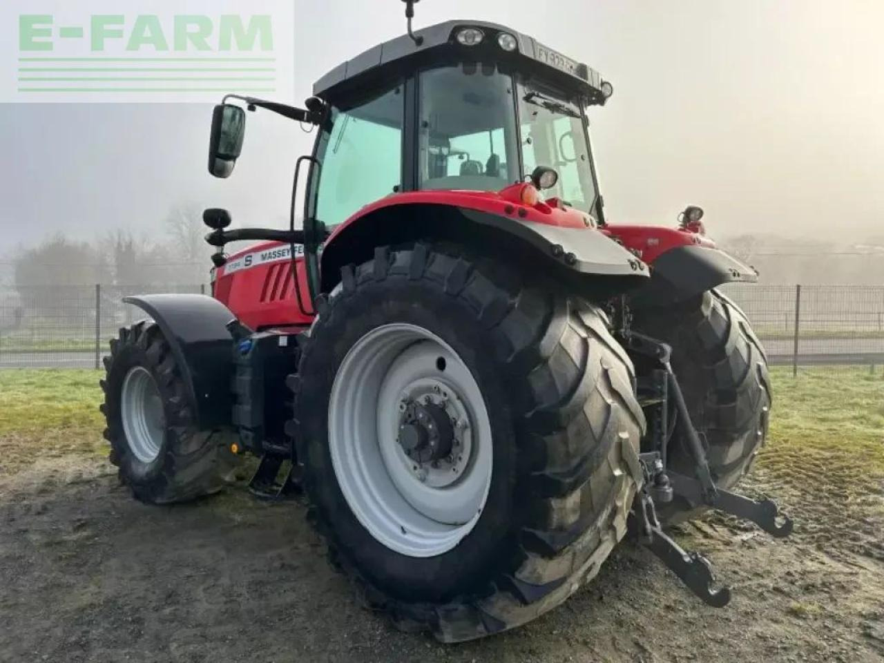 Massey Ferguson mf7724s - Traktor: 4 kép. Massey Ferguson mf7724s - Traktor: 4 kép.