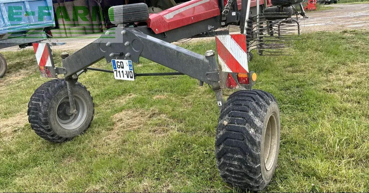 Massey Ferguson rk 842 sd trc - Szénaforgató: 5 kép. Massey Ferguson rk 842 sd trc - Szénaforgató: 5 kép.