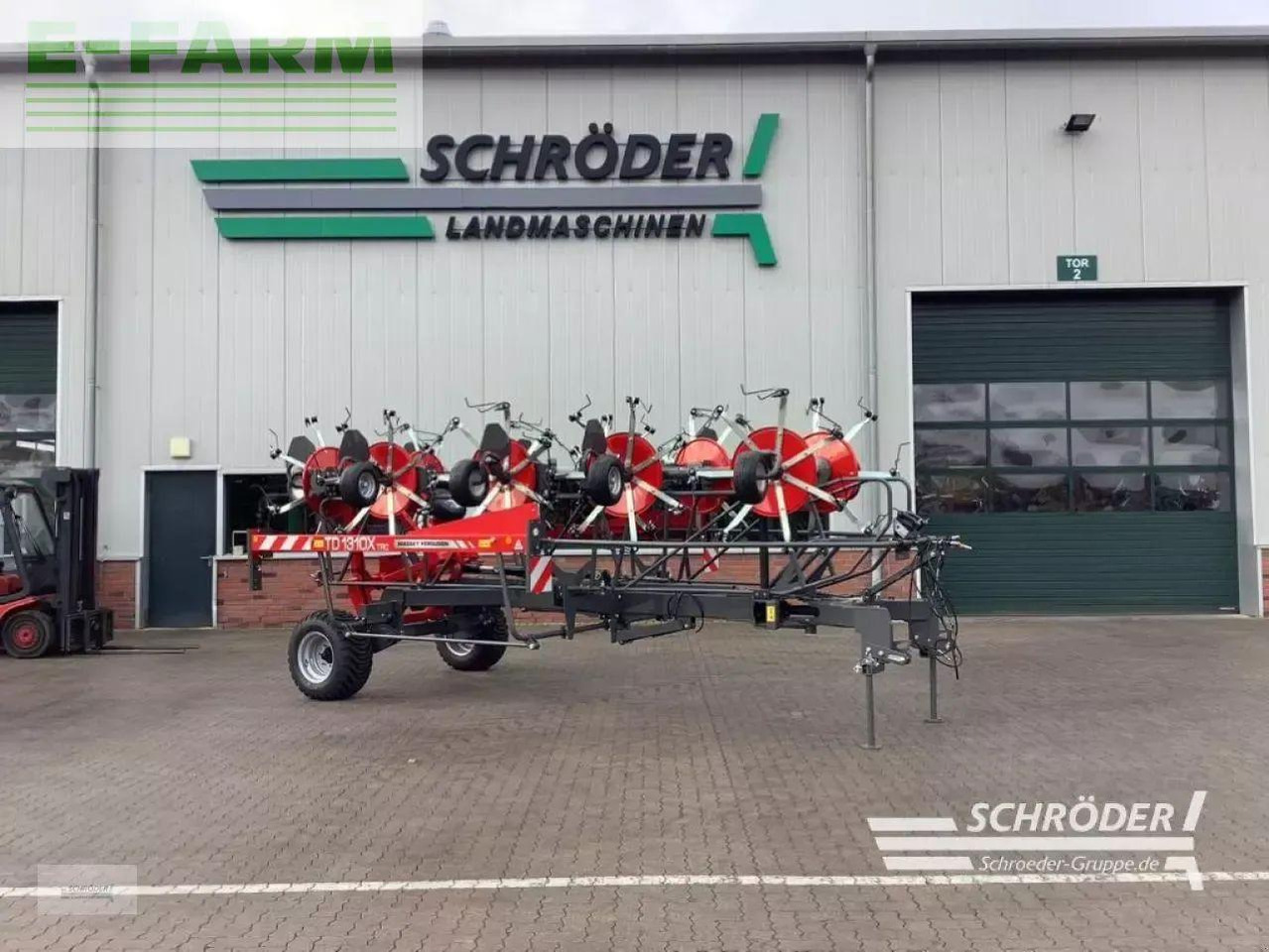 Massey Ferguson td 1310x trc (lotus 1250 t) - Szénaforgató: 1 kép. Massey Ferguson td 1310x trc (lotus 1250 t) - Szénaforgató: 1 kép.