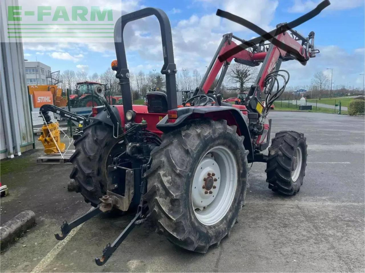 McCormick tracteur agricole c80l mc cormick - Traktor: 2 kép. McCormick tracteur agricole c80l mc cormick - Traktor: 2 kép.
