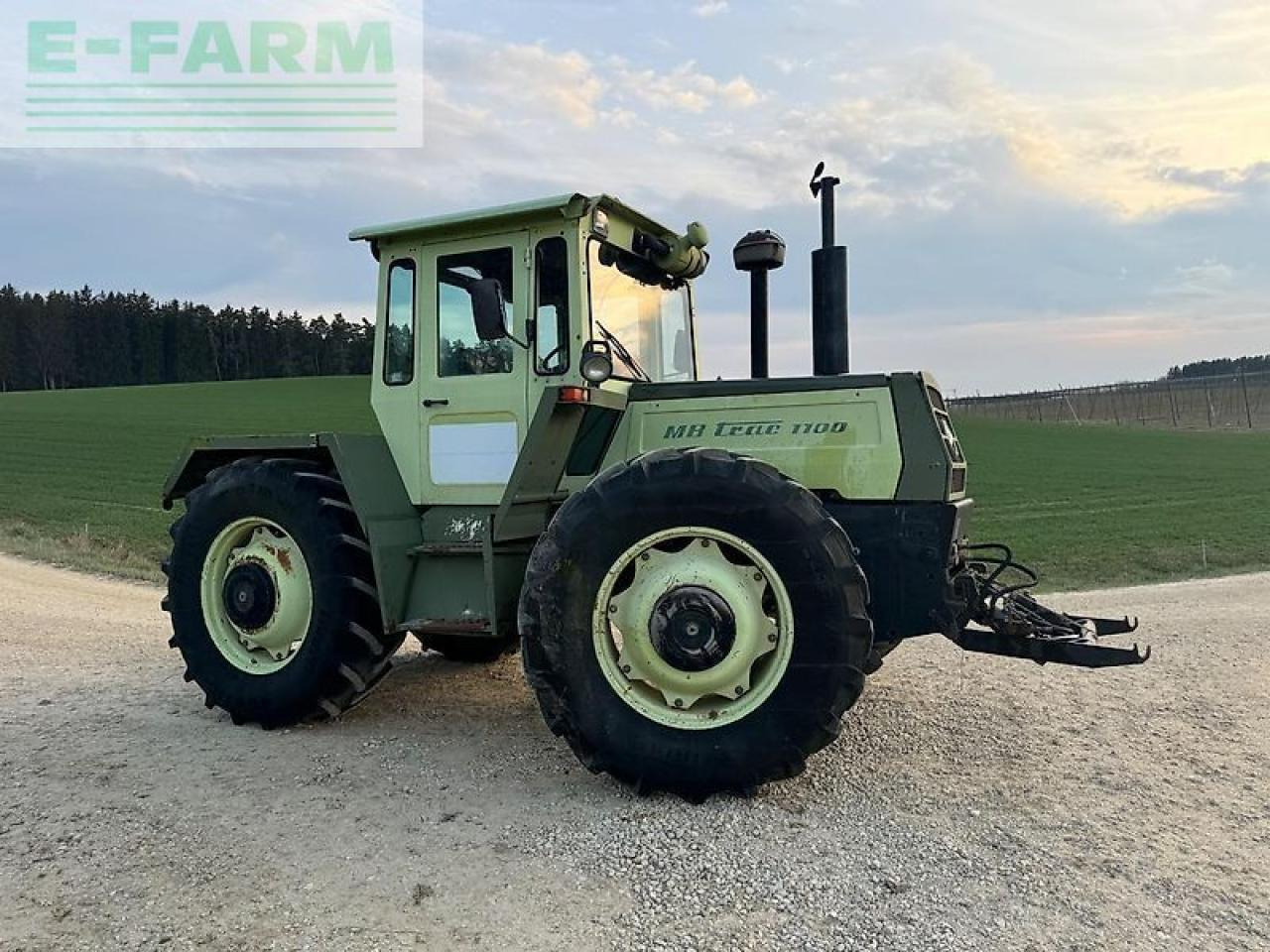 Mercedes-Benz mb trac 1100 - Traktor: 3 kép. Mercedes-Benz mb trac 1100 - Traktor: 3 kép.