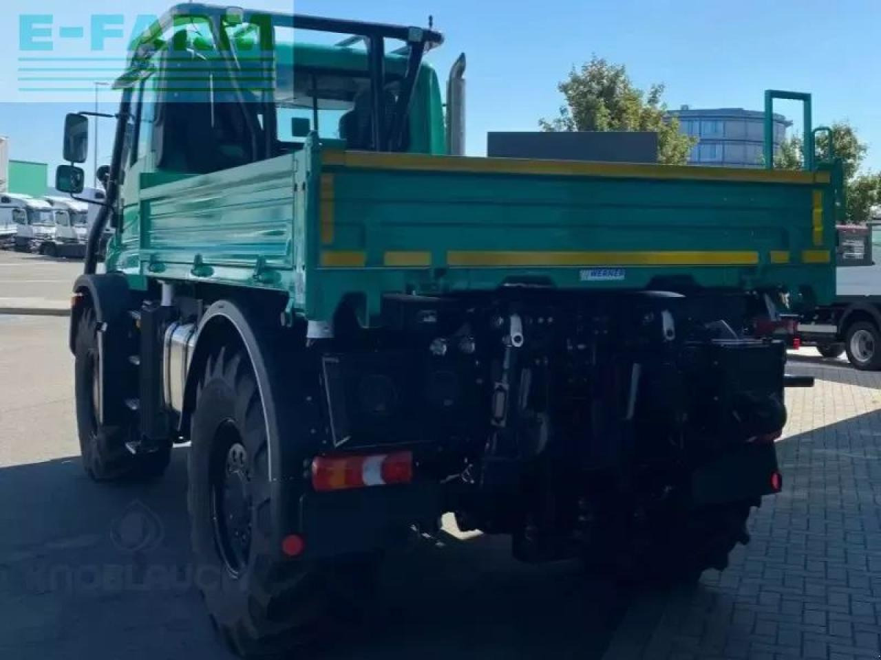 Mercedes-Benz unimog u530 - Traktor: 2 kép. Mercedes-Benz unimog u530 - Traktor: 2 kép.