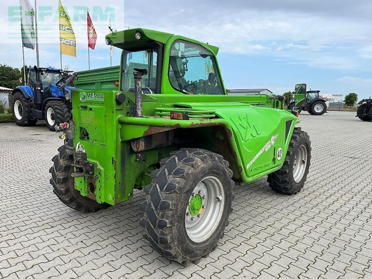 Merlo p 40.7 - Teleszkópos rakodó: 5 kép. Merlo p 40.7 - Teleszkópos rakodó: 5 kép.