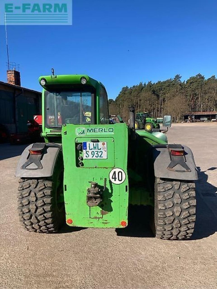 Merlo panoramic p 55.9 cs - Teleszkópos rakodó: 4 kép. Merlo panoramic p 55.9 cs - Teleszkópos rakodó: 4 kép.