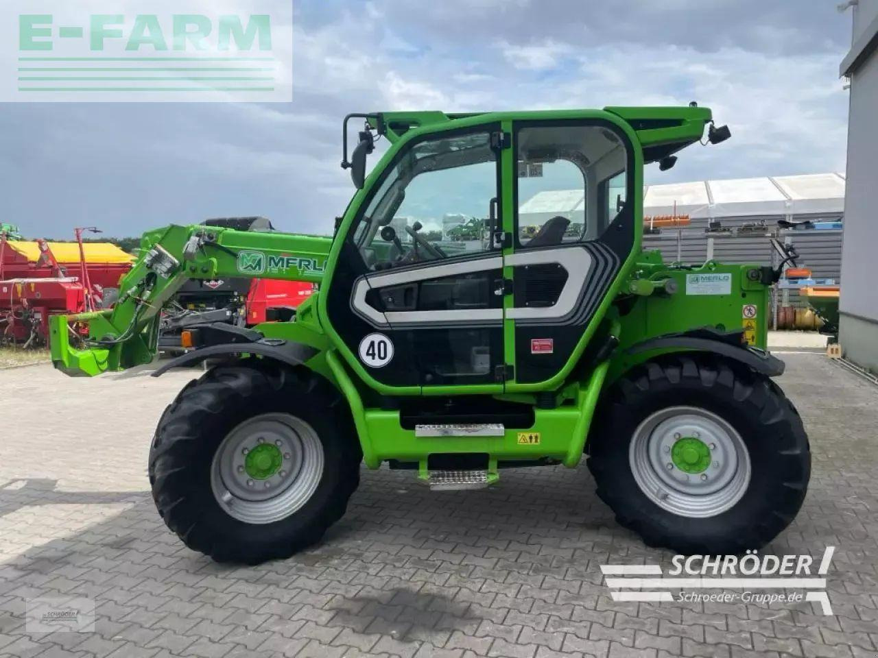 Merlo tf 42.7 cs - 156 cvtronic - Teleszkópos rakodó: 4 kép. Merlo tf 42.7 cs - 156 cvtronic - Teleszkópos rakodó: 4 kép.
