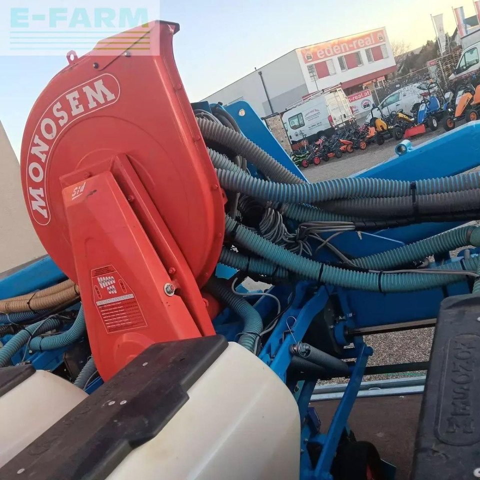 Monosem nc - Precíziós vetőgép: 5 kép. Monosem nc - Precíziós vetőgép: 5 kép.