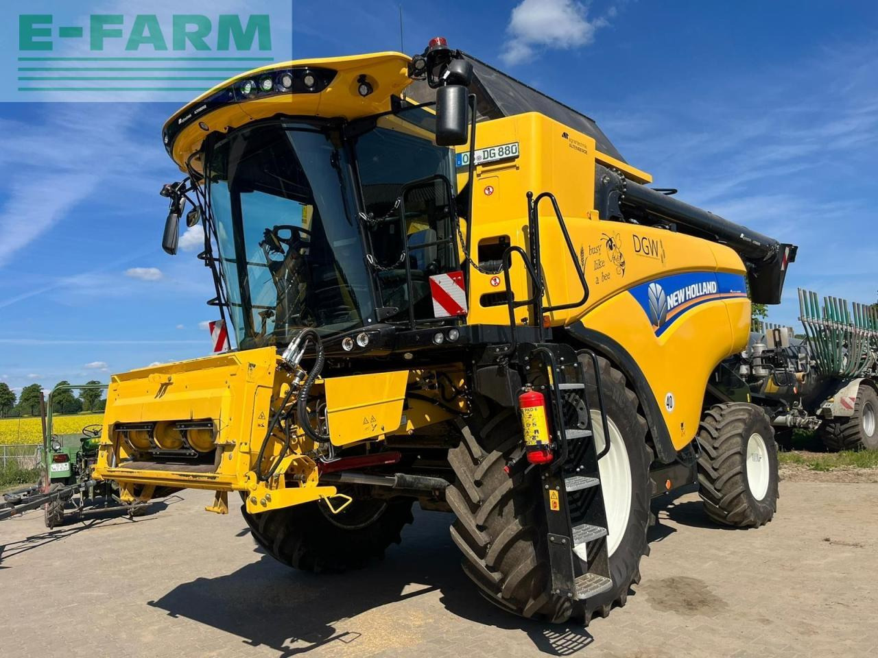 New Holland CX 8.80 - Kombájn: 1 kép. New Holland CX 8.80 - Kombájn: 1 kép.