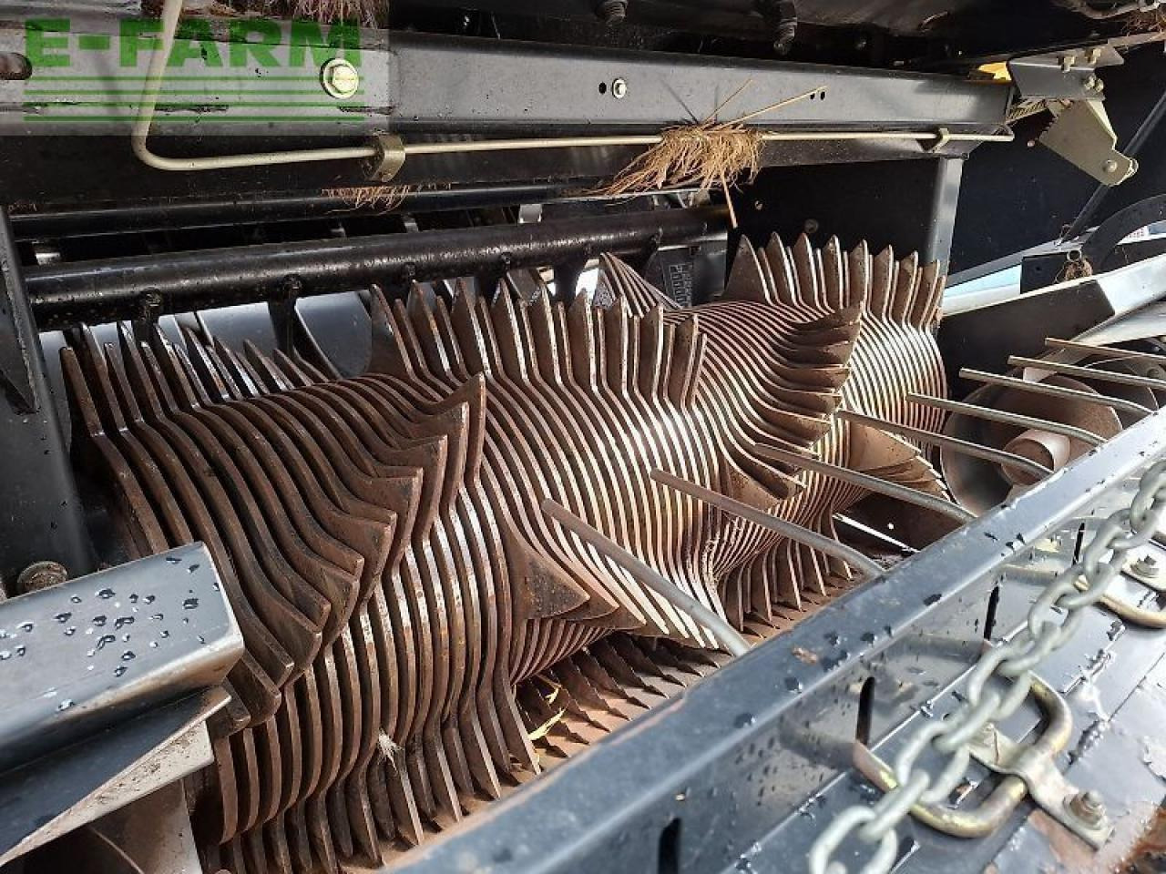 New Holland bb 9070 - Kocka bálázó: 5 kép. New Holland bb 9070 - Kocka bálázó: 5 kép.