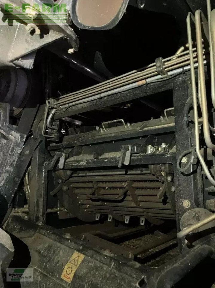 New Holland cr 8.80 - Kombájn: 5 kép. New Holland cr 8.80 - Kombájn: 5 kép.