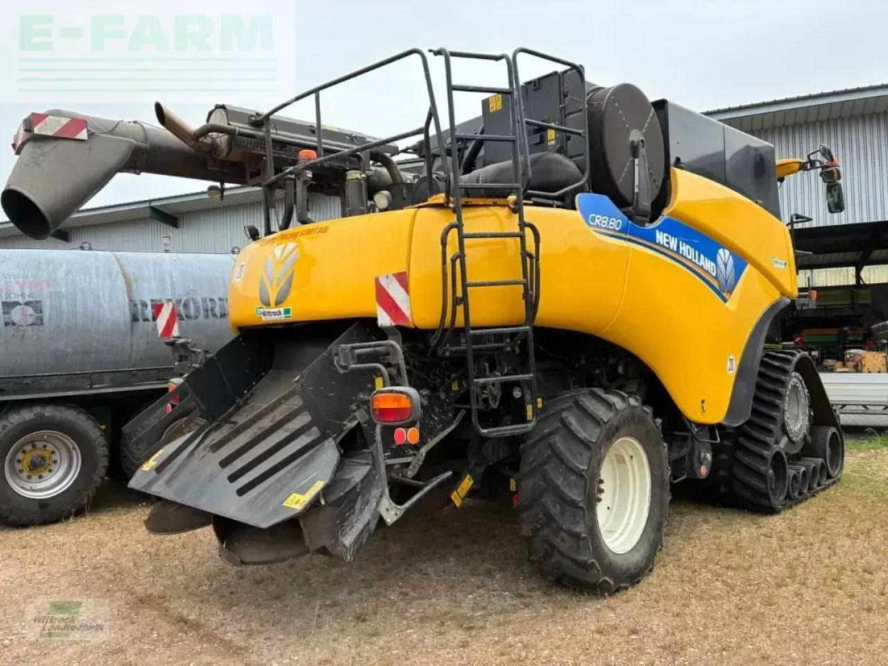 Kombájn New Holland cr 8.80: 20 kép.