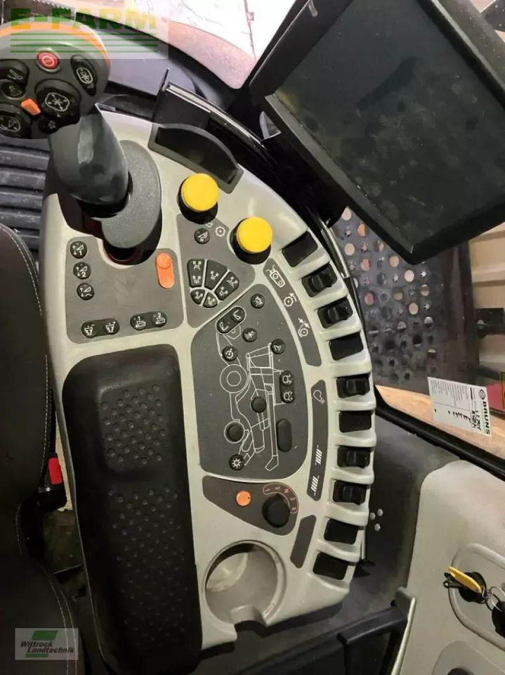 New Holland cr 8.80 - Kombájn: 2 kép. New Holland cr 8.80 - Kombájn: 2 kép.