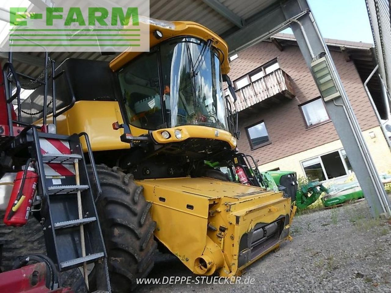 New Holland cr 9090 elevation - Kombájn: 2 kép. New Holland cr 9090 elevation - Kombájn: 2 kép.