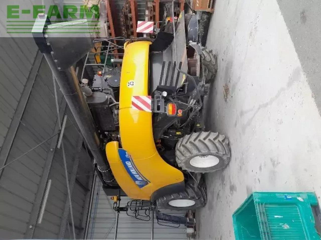 New Holland cr9080 - Kombájn: 4 kép. New Holland cr9080 - Kombájn: 4 kép.