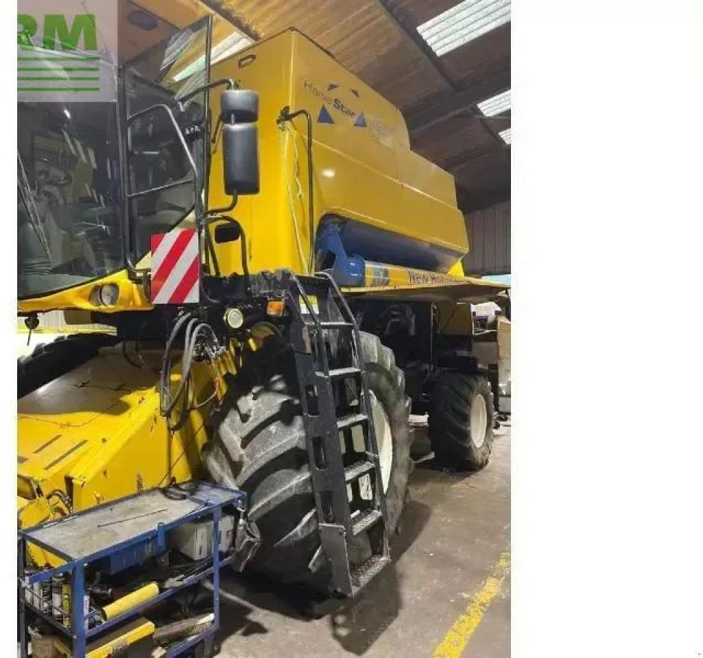 New Holland csx7080 - Kombájn: 2 kép. New Holland csx7080 - Kombájn: 2 kép.
