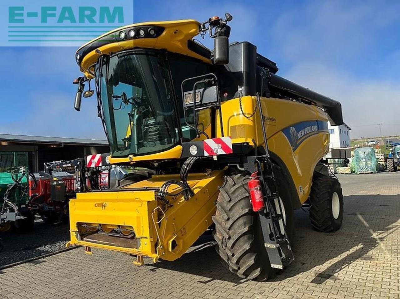 New Holland cx 6.90 - Kombájn: 2 kép. New Holland cx 6.90 - Kombájn: 2 kép.