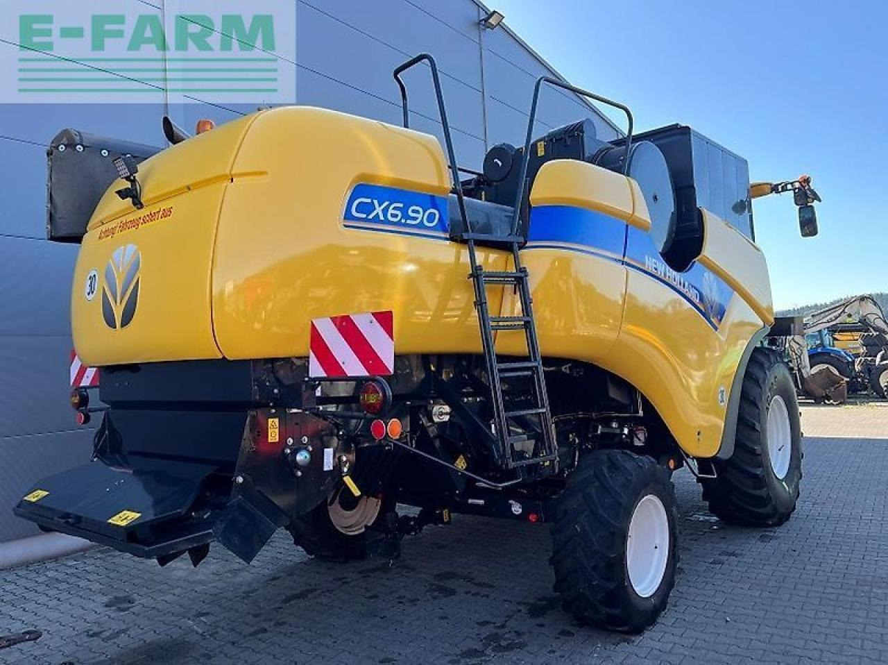 New Holland cx 6.90 - Kombájn: 5 kép. New Holland cx 6.90 - Kombájn: 5 kép.
