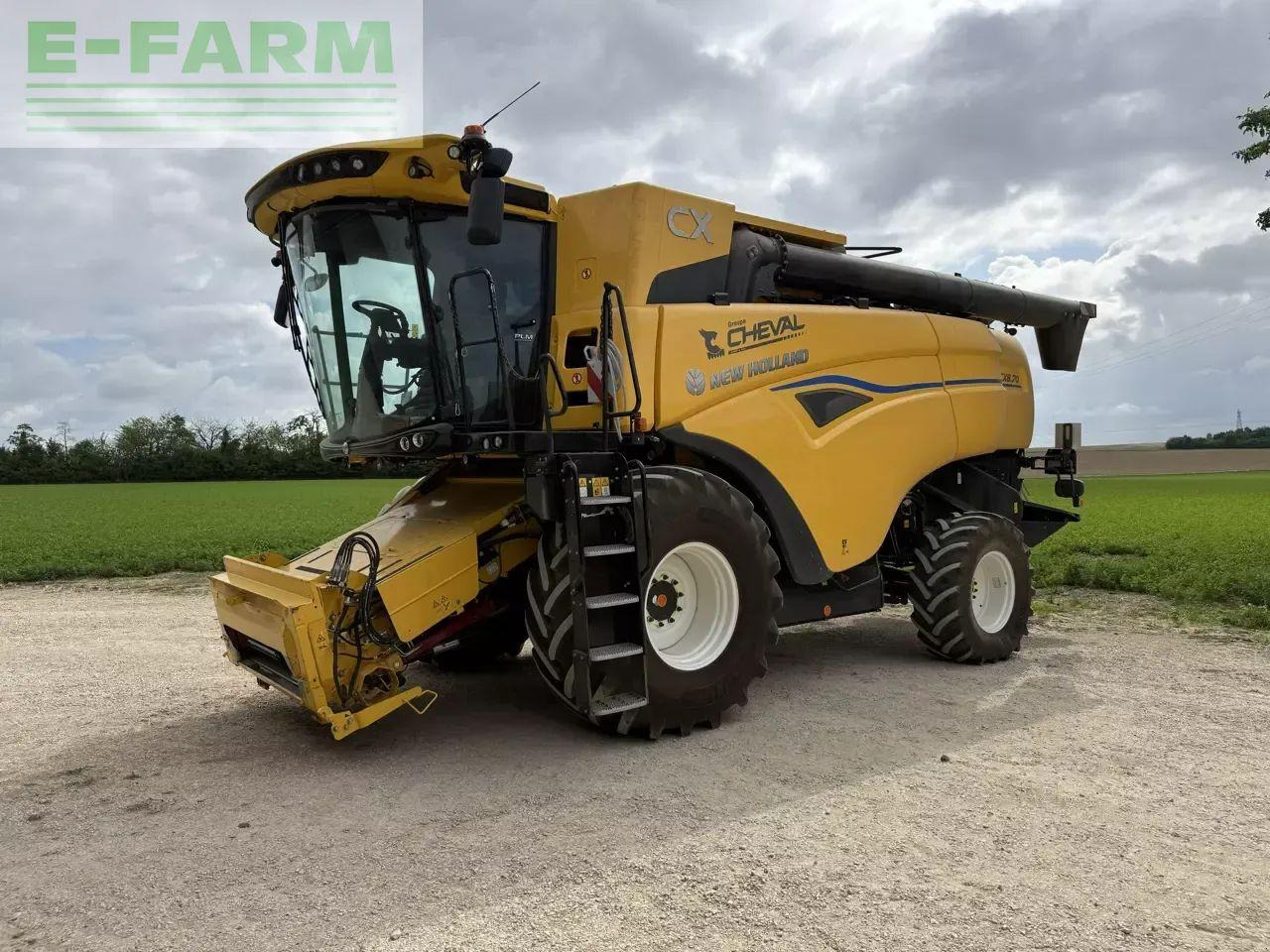 New Holland cx 8.70 - Kombájn: 1 kép. New Holland cx 8.70 - Kombájn: 1 kép.