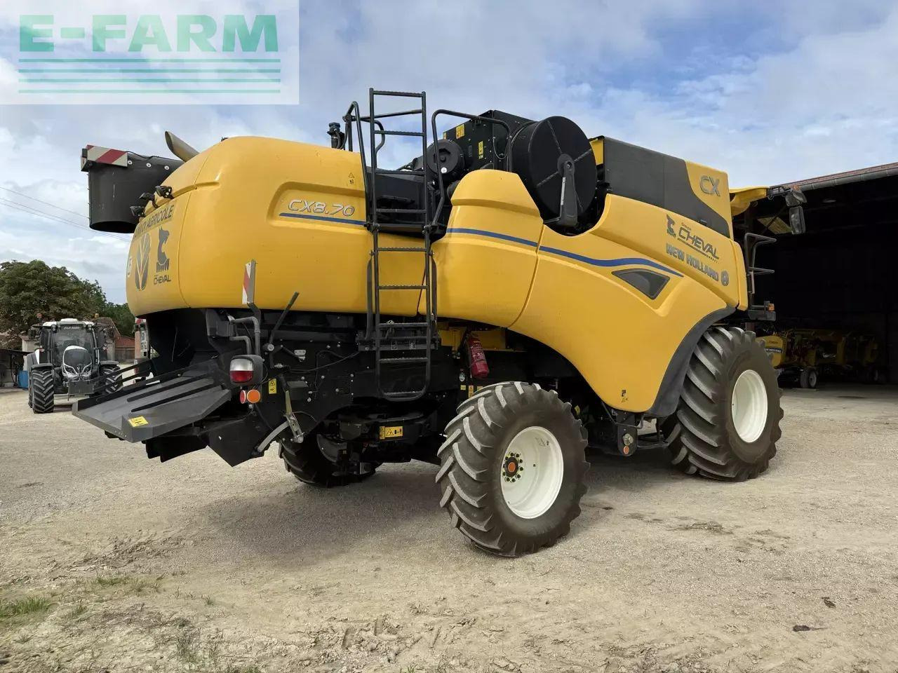 New Holland cx 8.70 - Kombájn: 3 kép. New Holland cx 8.70 - Kombájn: 3 kép.