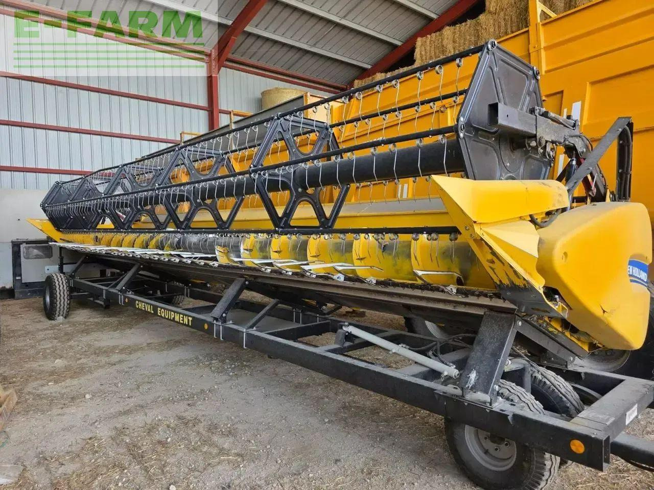 New Holland cx 8.90 - Kombájn: 5 kép. New Holland cx 8.90 - Kombájn: 5 kép.