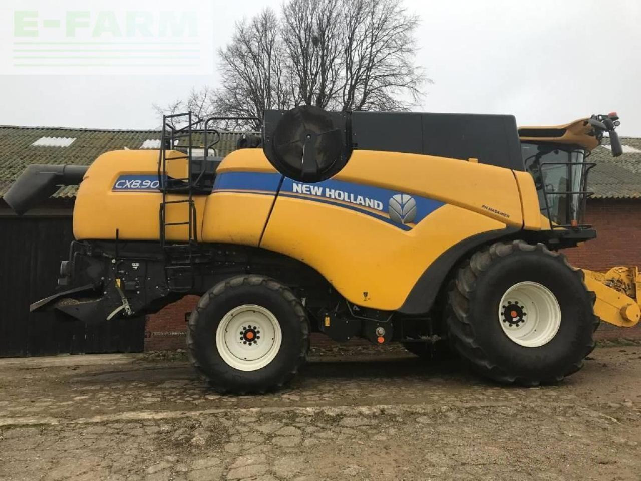 New Holland cx 8.90 slh - Kombájn: 2 kép. New Holland cx 8.90 slh - Kombájn: 2 kép.