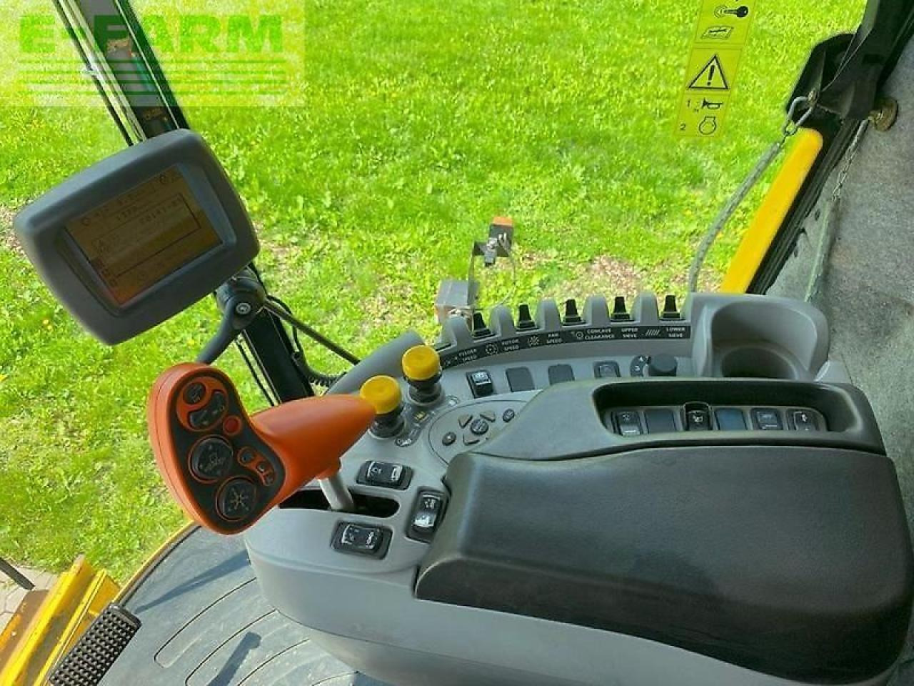 Kombájn New Holland cx 880: 8 kép.