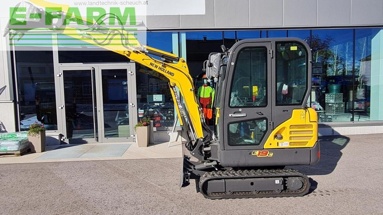 New Holland e19c - Minikotró: 2 kép. New Holland e19c - Minikotró: 2 kép.
