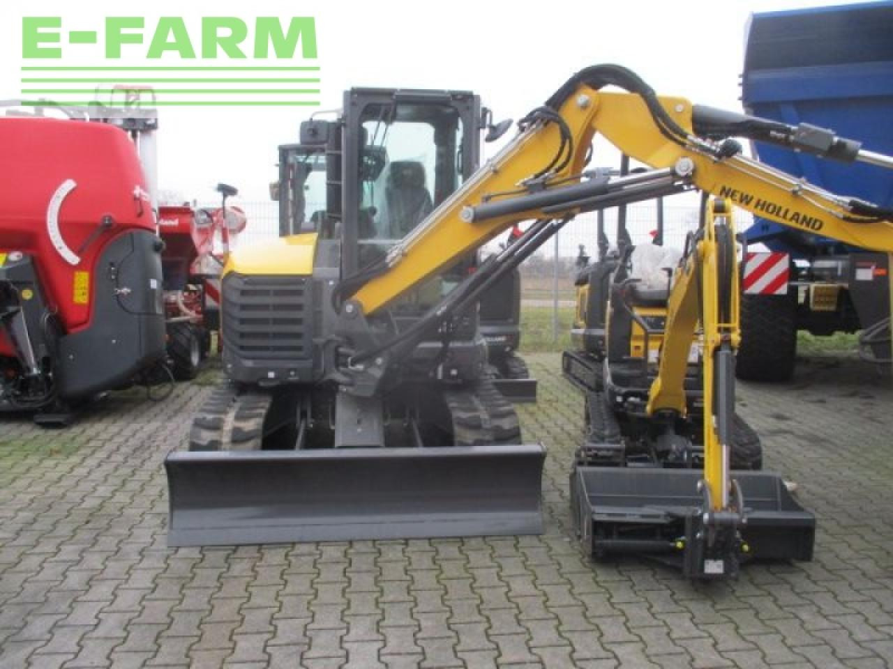 New Holland e55d - Minikotró: 4 kép. New Holland e55d - Minikotró: 4 kép.