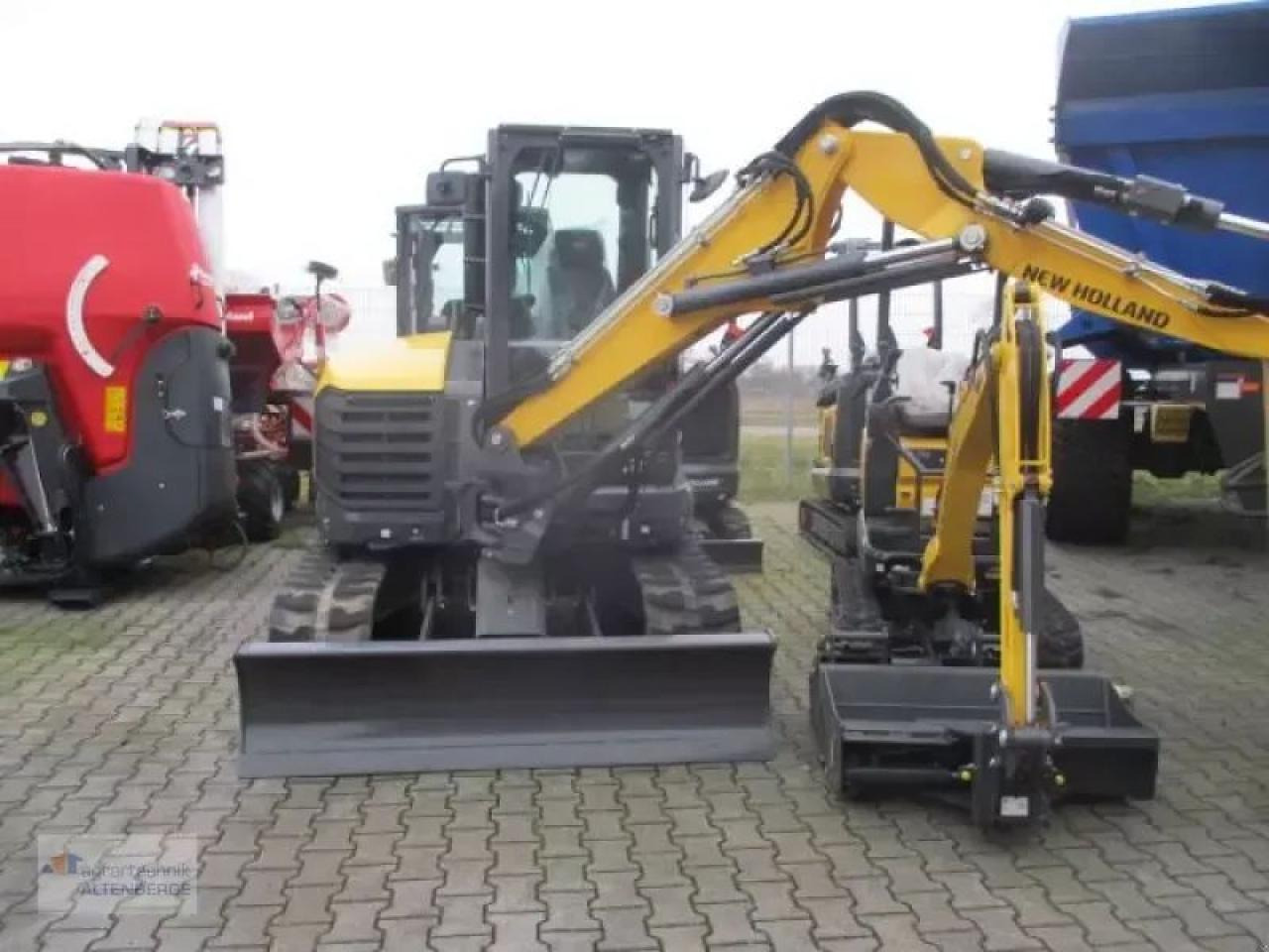 New Holland e55d - Minikotró: 4 kép. New Holland e55d - Minikotró: 4 kép.