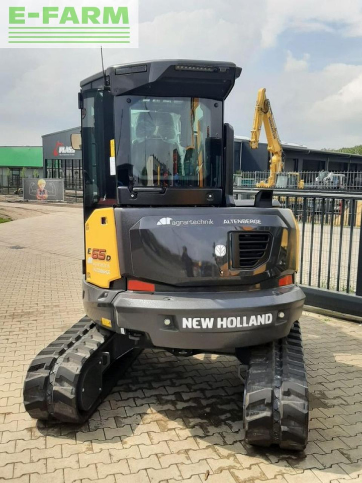 New Holland e65d - Minikotró: 3 kép. New Holland e65d - Minikotró: 3 kép.