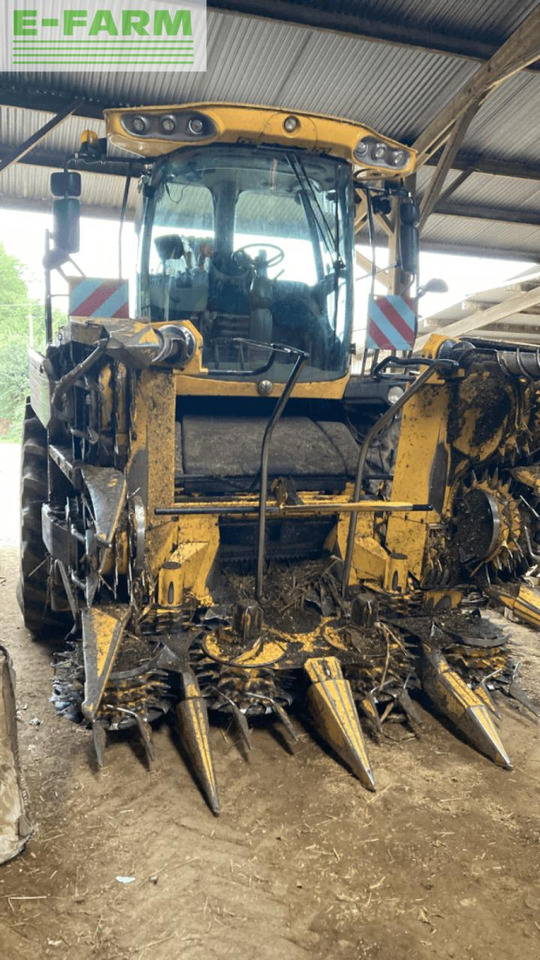 New Holland fr9060 - Önjáró szecskázógép: 2 kép. New Holland fr9060 - Önjáró szecskázógép: 2 kép.