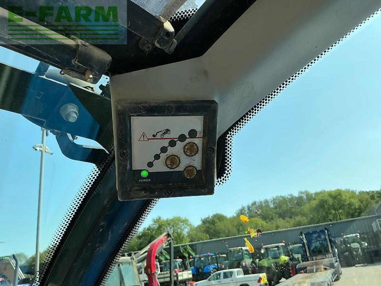 Teleszkópos rakodó New Holland lm5060 telehandler (st23558): 18 kép.