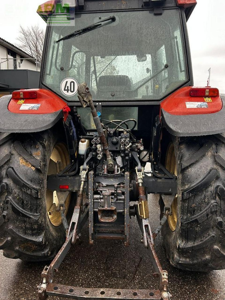 New Holland m 100/8160 - Traktor: 2 kép. New Holland m 100/8160 - Traktor: 2 kép.