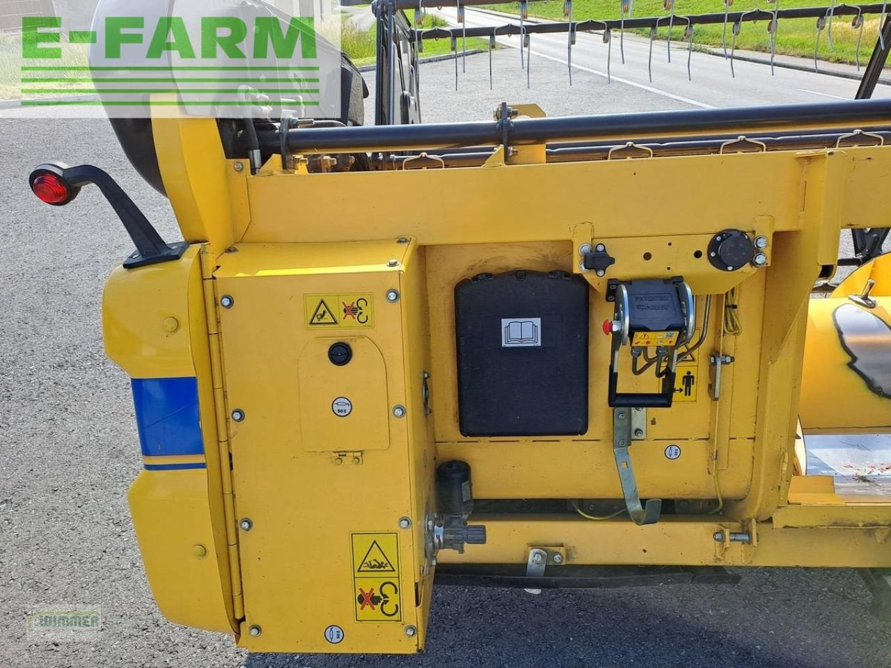 New Holland nh 400 - Kombájn adapter: 2 kép. New Holland nh 400 - Kombájn adapter: 2 kép.