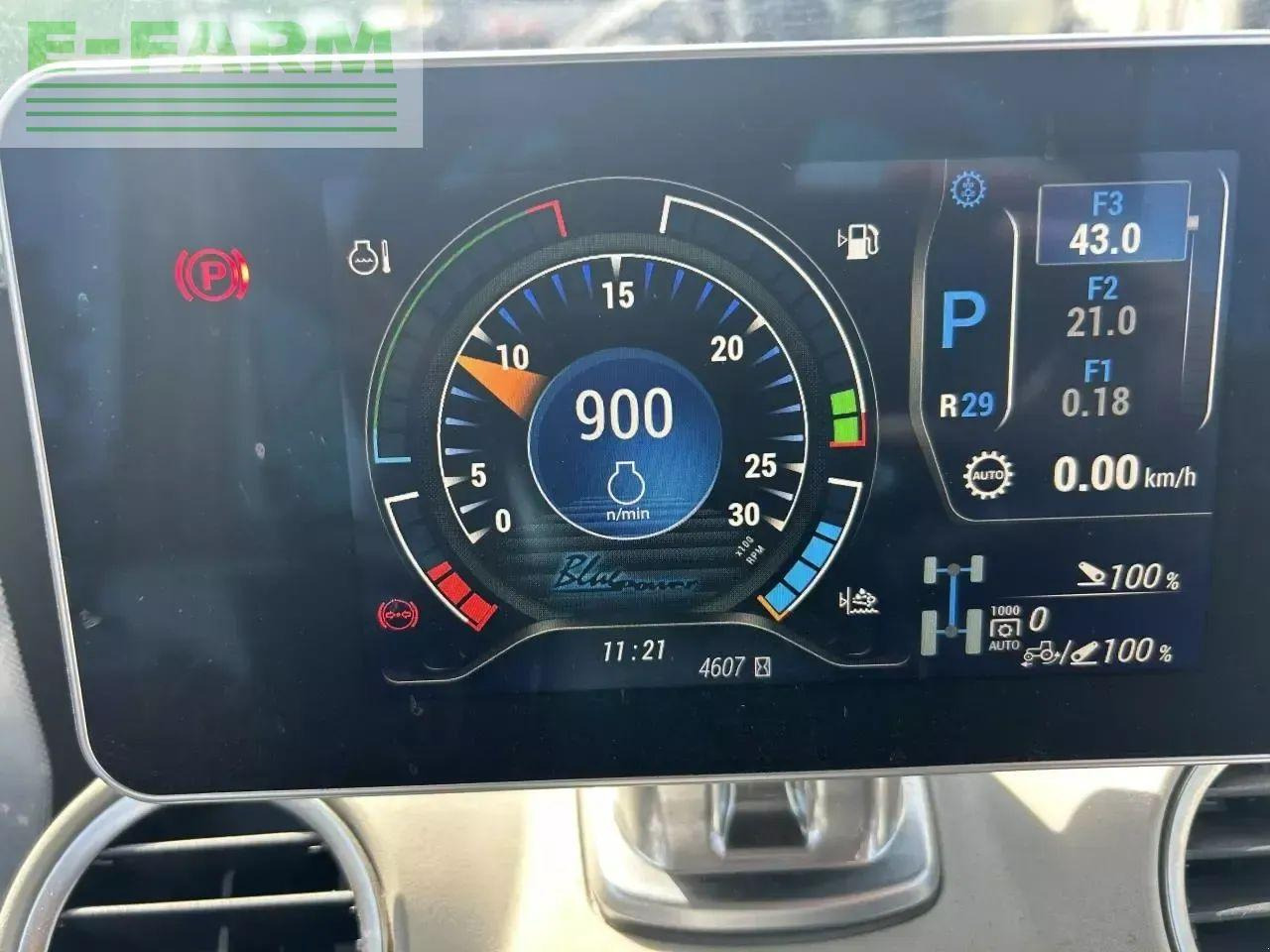 Traktor New Holland nh t 8.410: 9 kép. Traktor New Holland nh t 8.410: 9 kép.