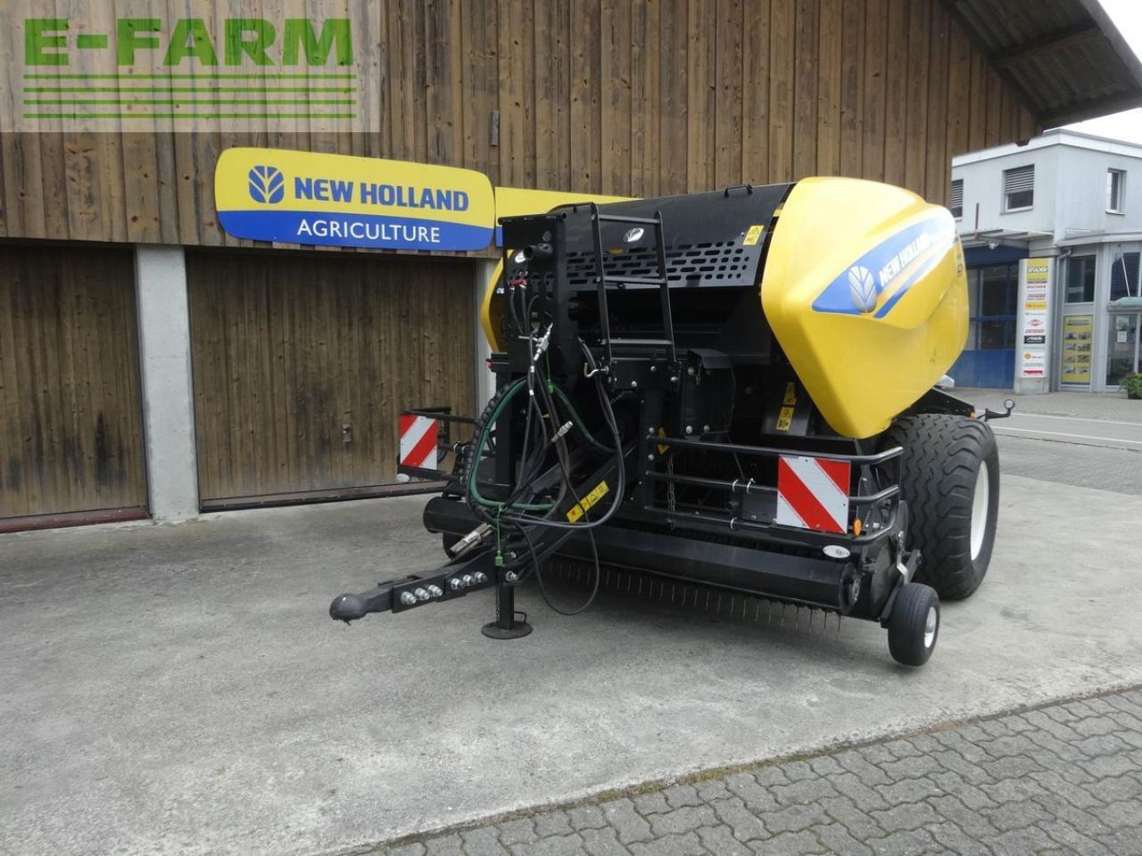 New Holland rb 125 s - Kocka bálázó: 2 kép. New Holland rb 125 s - Kocka bálázó: 2 kép.