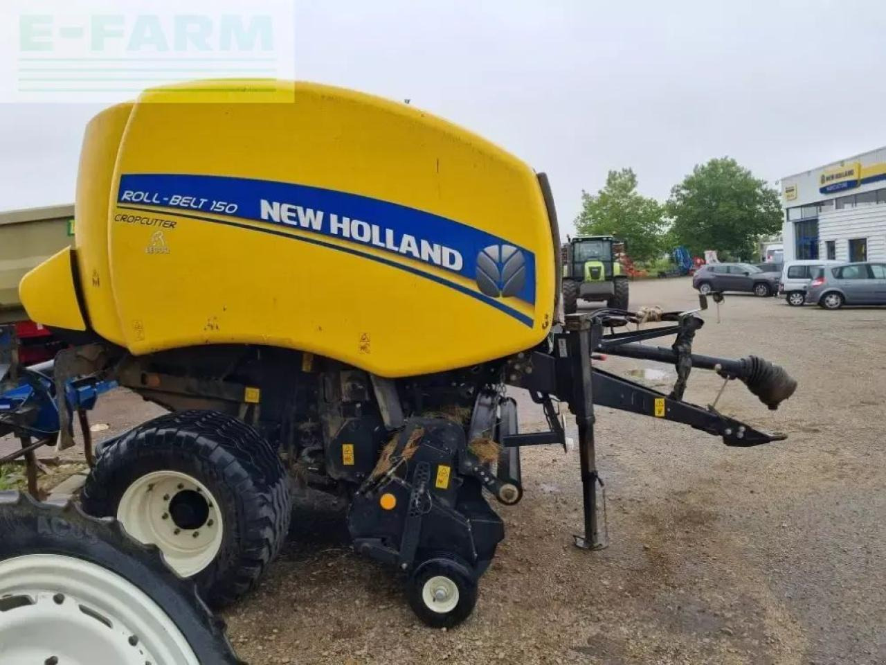New Holland roll belt 150 crop cutter - Kocka bálázó: 1 kép. New Holland roll belt 150 crop cutter - Kocka bálázó: 1 kép.