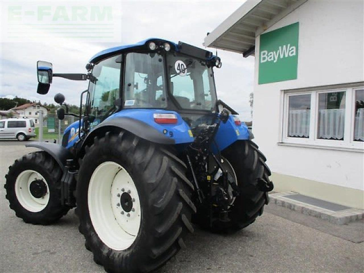 New Holland t 5.95 #863 - Traktor: 4 kép. New Holland t 5.95 #863 - Traktor: 4 kép.