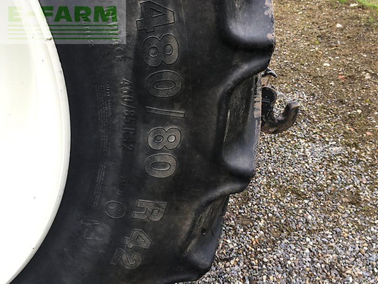 New Holland t 6020 - Traktor: 4 kép. New Holland t 6020 - Traktor: 4 kép.